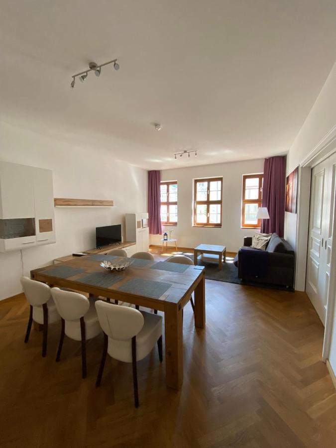 Grosszuegiges Apartment Mit Blick Zur Frauenkirche เดรสเดน ภายนอก รูปภาพ